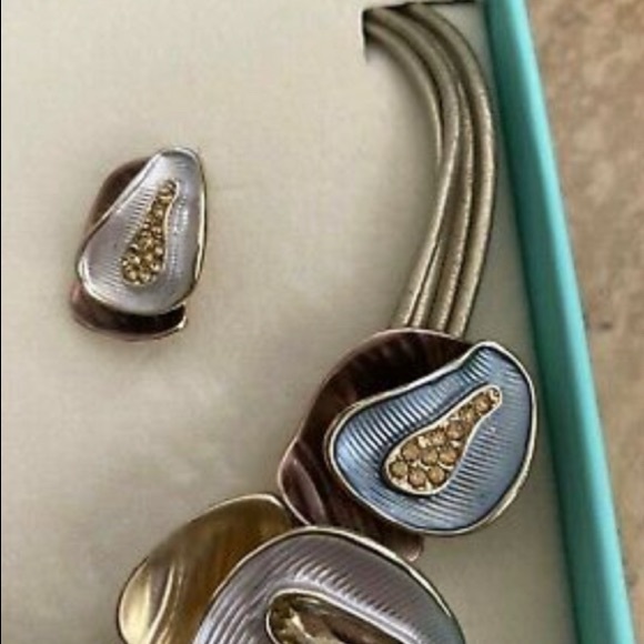 AMYJANE Jewelry Set - Spring Leaf Floral Boho - Picture 3 of 6